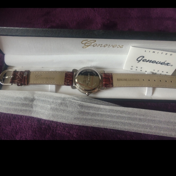 Watch - Picture 4 of 5